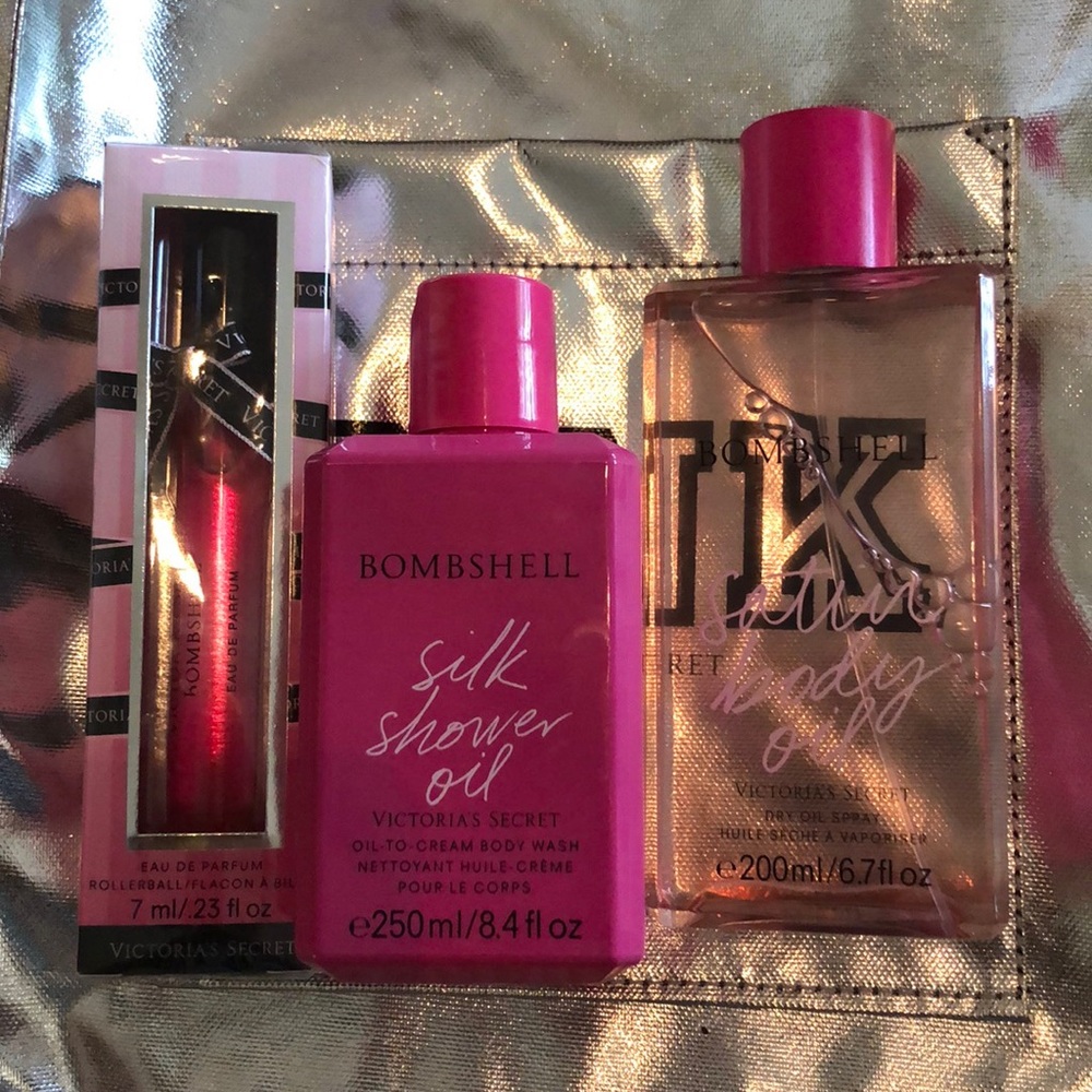 Victoria’s Secret Bombshell Set